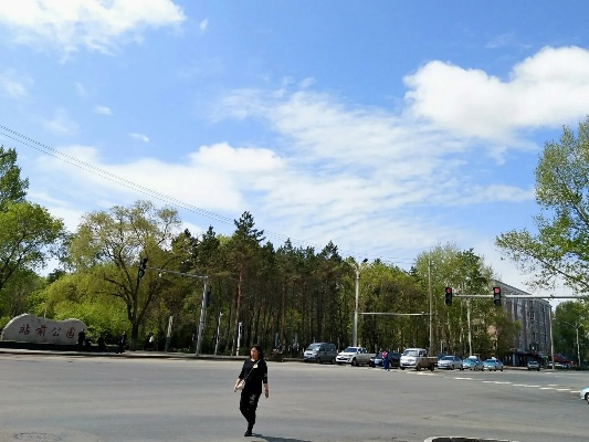 富锦市天气预报,明日气温骤降,市民需注意防寒保暖 富锦市天气预报,明日气温骤降,市民需注意防寒保暖